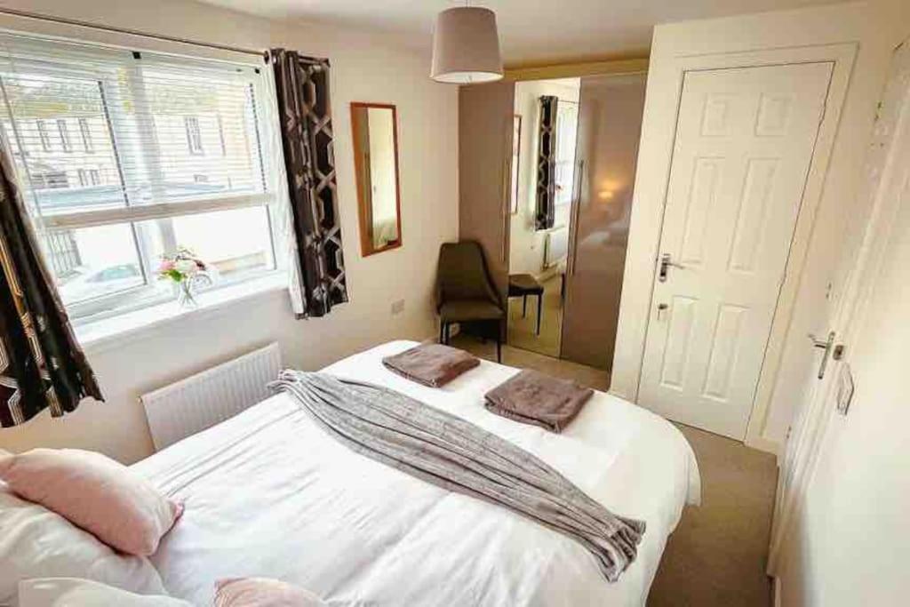 Loch Leven Getaway - 2 Bed House Apartment Кинрос Екстериор снимка