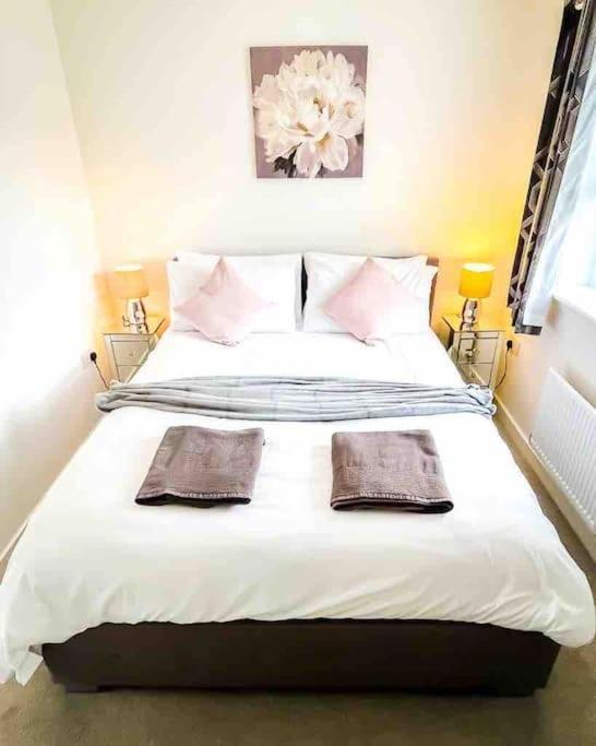 Loch Leven Getaway - 2 Bed House Apartment Кинрос Екстериор снимка